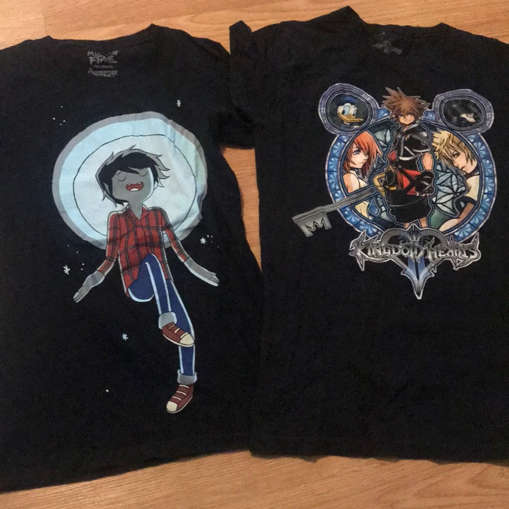 2 characters tees from hot topic